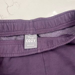 It’s from Aritzia tna, purple , xs , worn once